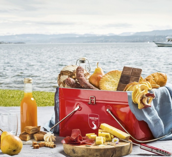 grand tour of switzerland lunch box